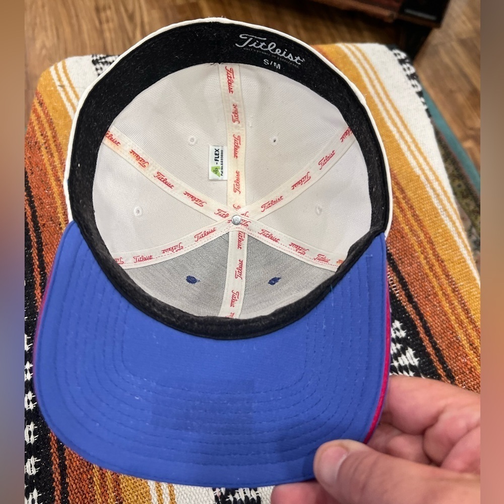 Titleist flex fit baseball cap in GUC - Picture 5 of 7